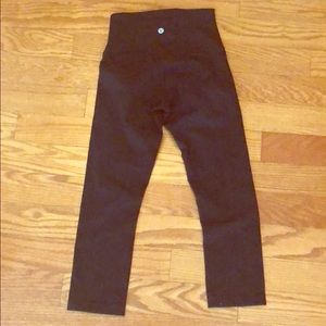 Lululemon black crop pants